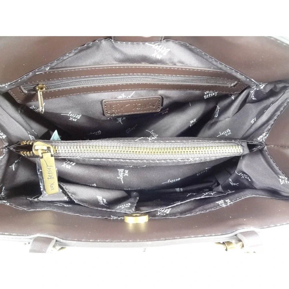 Betsey Johnson betsey johnson